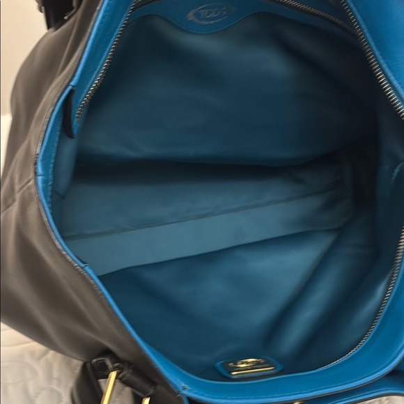 Tod's Vintage Black Leather Tote with Gold Accents Limited Edition Flower Bag - Picture 8 of 14